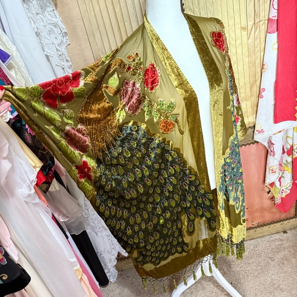 Vintage 90’s Peacock beaded Velvet Kimono - Picture 3 of 8